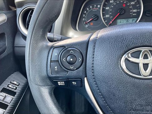 Used 2014 Toyota RAV4 LE FWD image 17