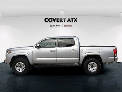 Used 2016 Toyota Tacoma SR5 w/ Towing Package RWD image 5