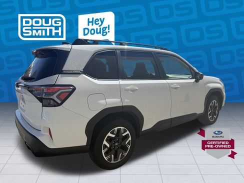 Certified 2025 Subaru Forester Premium AWD/4WD image 3