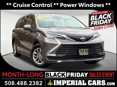 Used 2022 Toyota Sienna LE