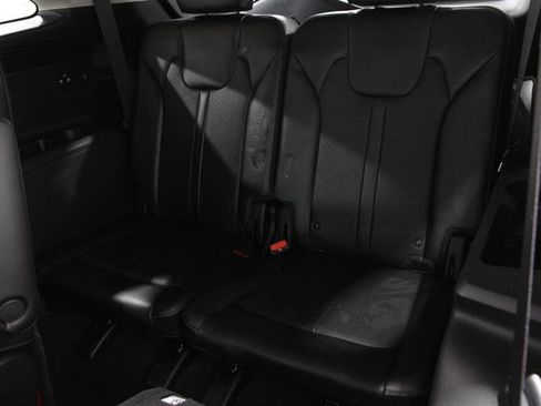 Used 2023 Kia Sorento SX image 22