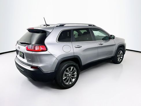 Used 2019 Jeep Cherokee Latitude Plus w/ Cold Weather Group image 9