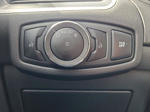 Used 2024 Ford Edge SEL image 16