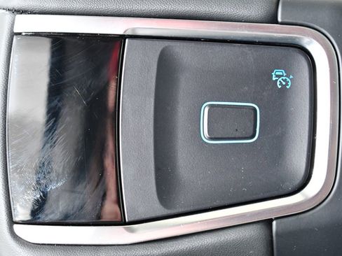 Used 2025 Ford Expedition Active AWD/4WD image 31