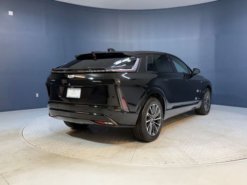 New 2026 Cadillac Lyriq Sport AWD/4WD image 9