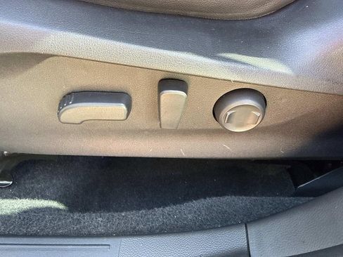 Used 2022 Subaru Forester Limited w/ Popular Package #2 image 27