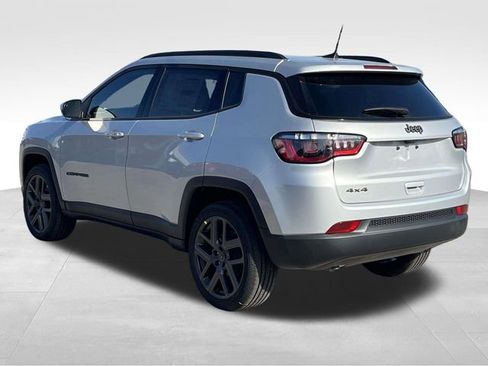 New 2026 Jeep Compass Latitude image 5