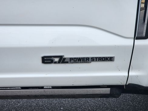 Used 2024 Ford F250 Platinum w/ FX4 Off-Road Package image 17