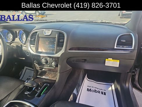 Used 2014 Chrysler 300 C w/ Light Group AWD/4WD image 29