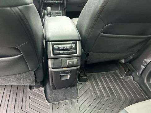 Used 2022 Subaru Ascent Onyx Edition AWD/4WD image 27