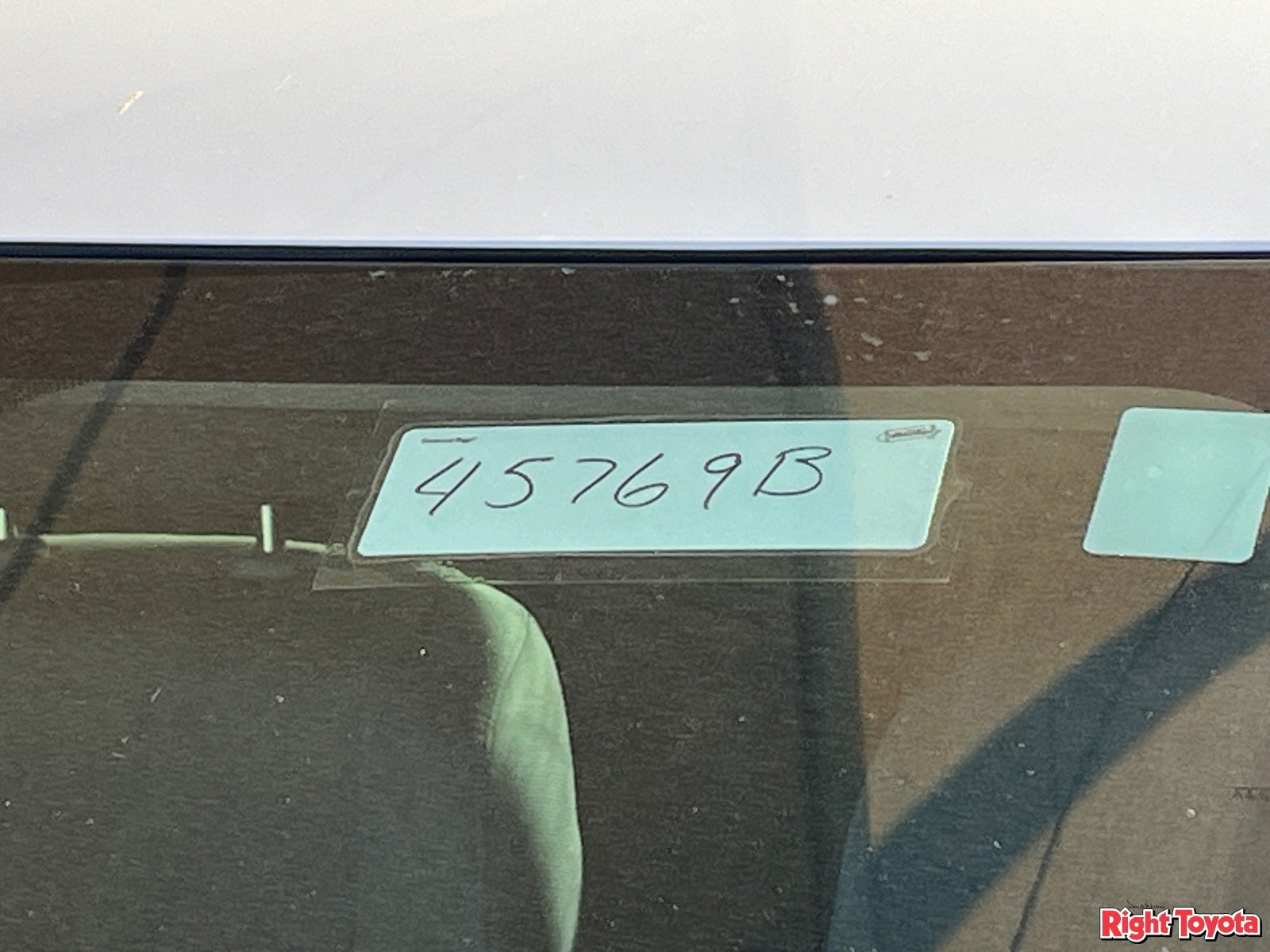 Used 2019 Toyota Corolla LE w/ Carpet Mat Package (TMS) FWD image 11