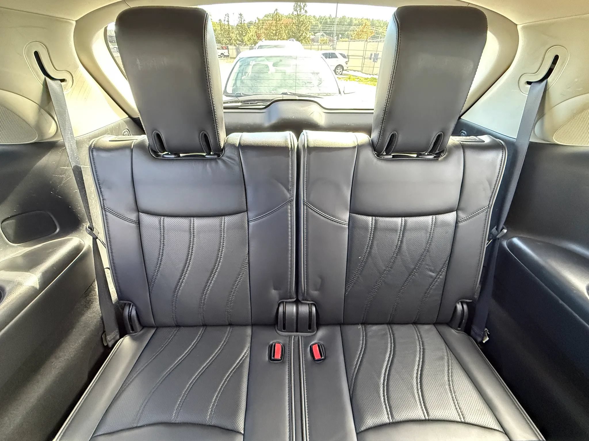 Used 2013 INFINITI JX35 AWD w/ Premium Pkg image 23