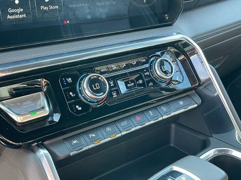 Used 2024 GMC Sierra 1500 Denali image 17