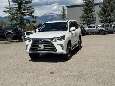 Used 2017 Lexus LX 570 4WD w/ Luxury Package image 3