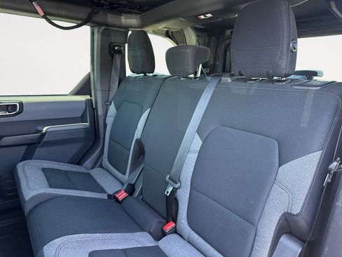 Used 2022 Ford Bronco 4-Door w/ Sasquatch Package AWD/4WD image 13