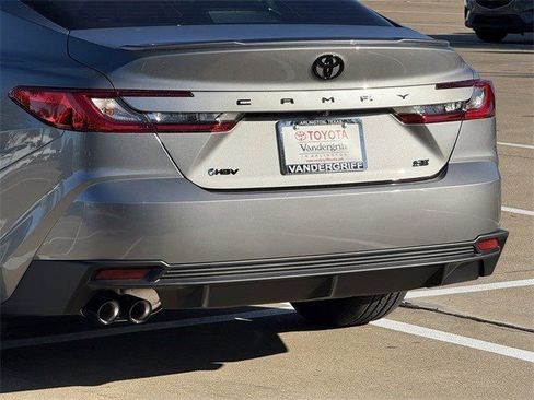 New 2026 Toyota Camry SE image 6