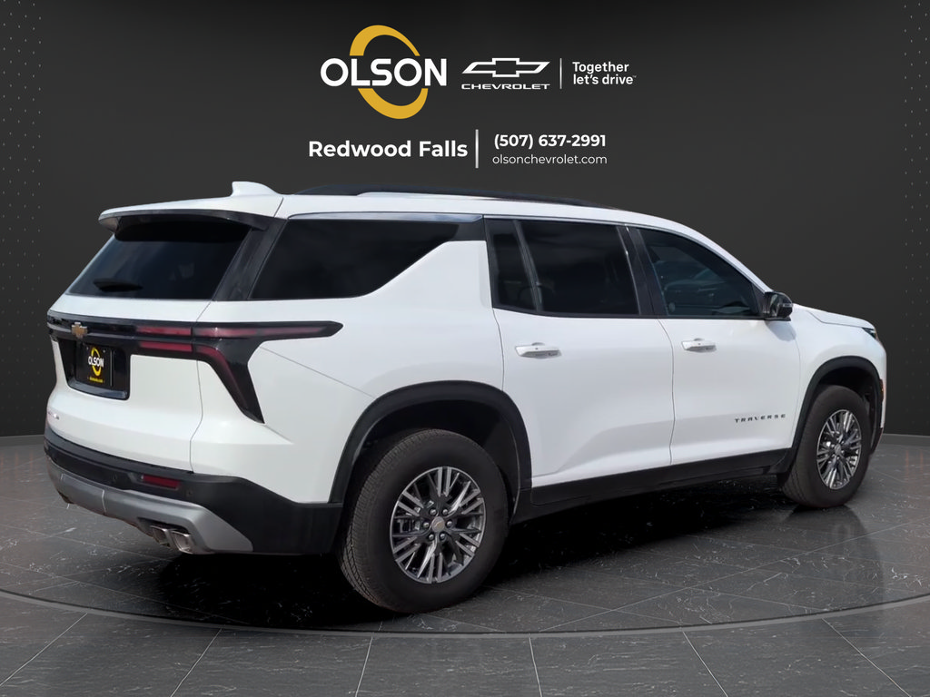Used 2026 Chevrolet Traverse LT w/ Driver Confidence Package AWD/4WD image 5