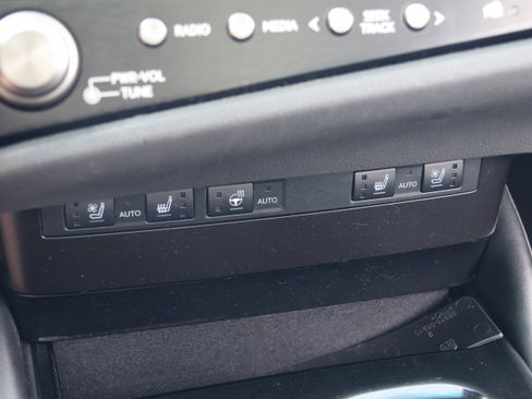 Certified 2023 Lexus ES 350 w/ Premium Package image 25