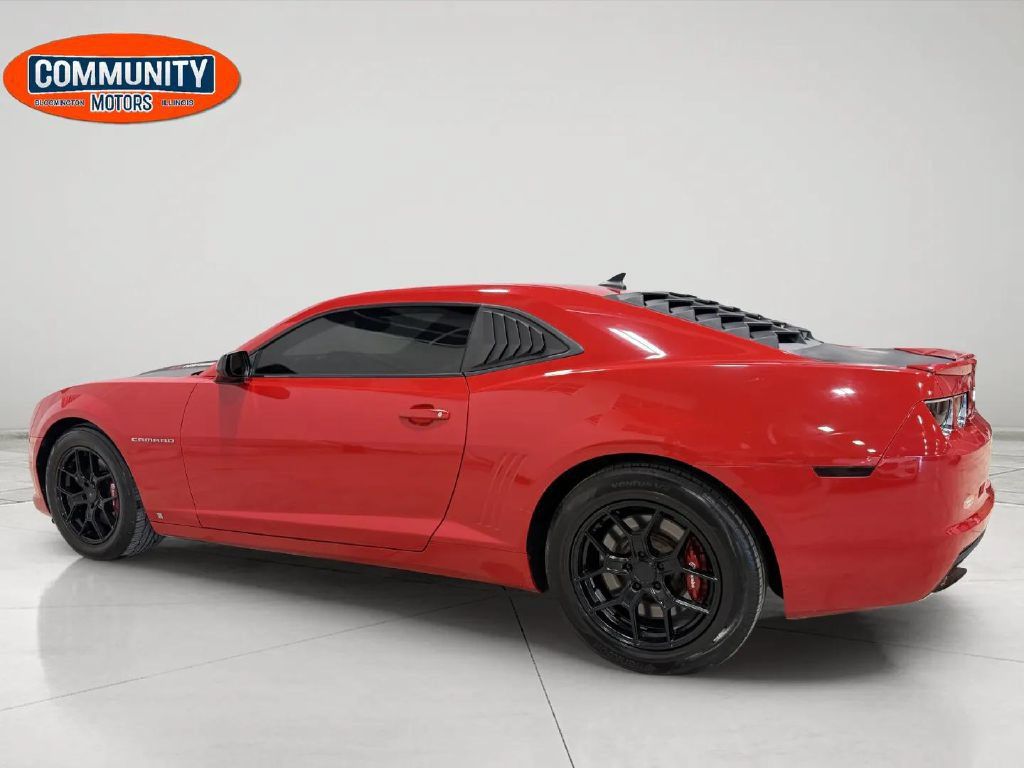 Used 2010 Chevrolet Camaro SS RWD image 4