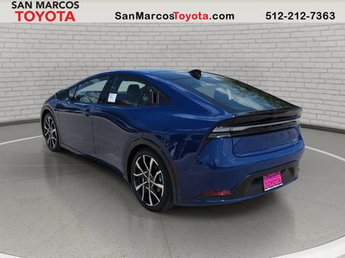 New 2026 Toyota Prius Plug-In Hybrid FWD image 7
