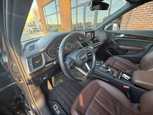 Used 2019 Audi Q5 2.0T Premium w/ Convenience Package image 19