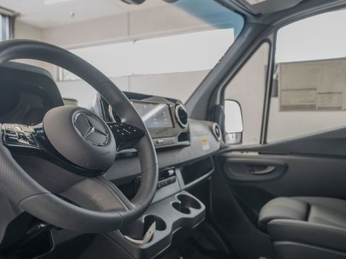 New 2025 Mercedes-Benz Sprinter 2500 image 7