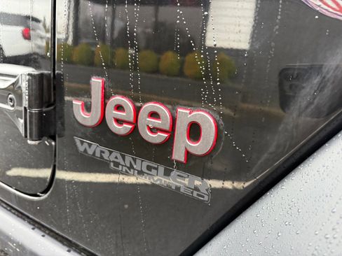 Used 2020 Jeep Wrangler Unlimited Rubicon image 10