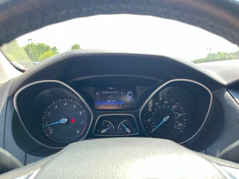 Used 2013 Ford Focus Titanium FWD image 25
