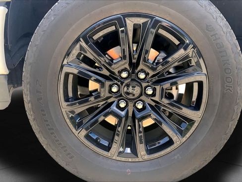 Used 2024 Ford F150 Platinum AWD/4WD image 11