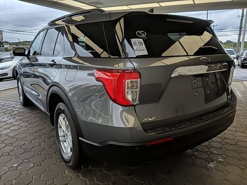 Certified 2023 Ford Explorer XLT image 7