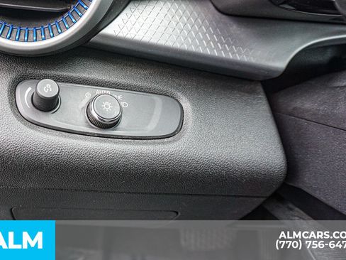 Used 2024 Chevrolet Trax LS FWD image 35