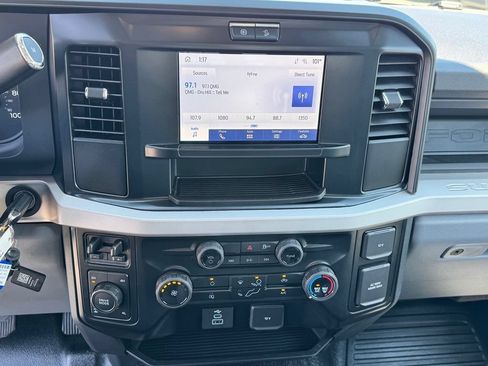 Used 2025 Ford F250 XL w/ FX4 Off-Road Package AWD/4WD image 25