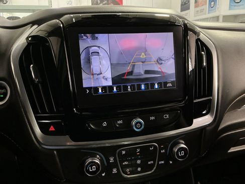 Used 2020 Chevrolet Traverse RS AWD/4WD image 20