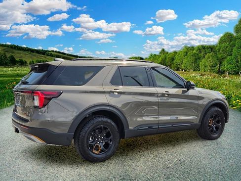 Used 2026 Ford Explorer Tremor w/ Tremor Ultimate Package AWD/4WD image 6