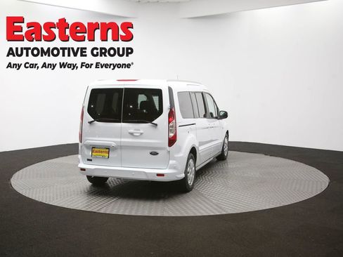 Used 2017 Ford Transit Connect XLT image 38