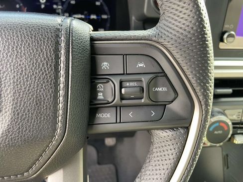 Used 2025 Toyota Tacoma TRD Off-Road w/ TRD Off Road Upgrade Package AWD/4WD image 32