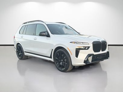 New 2026 BMW X7 M60i w/ Climate Comfort Package