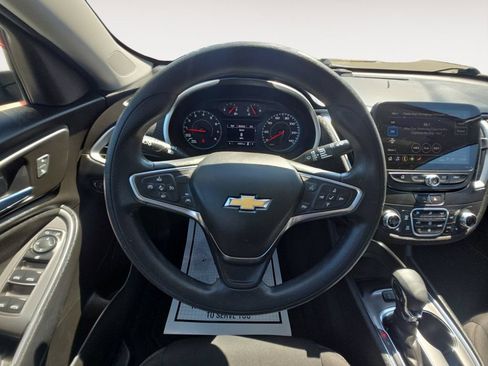 Used 2024 Chevrolet Malibu LT FWD image 12