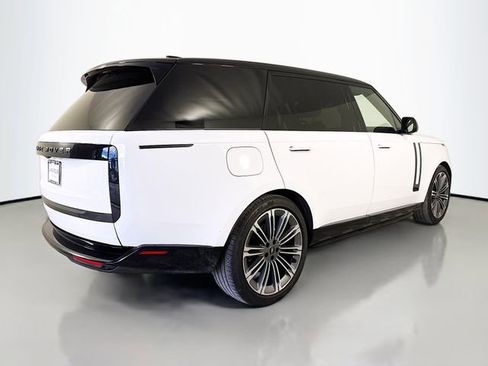 Used 2025 Land Rover Range Rover Long Wheelbase SE AWD/4WD image 5
