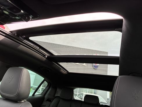 Used 2025 Maserati Grecale Modena image 29