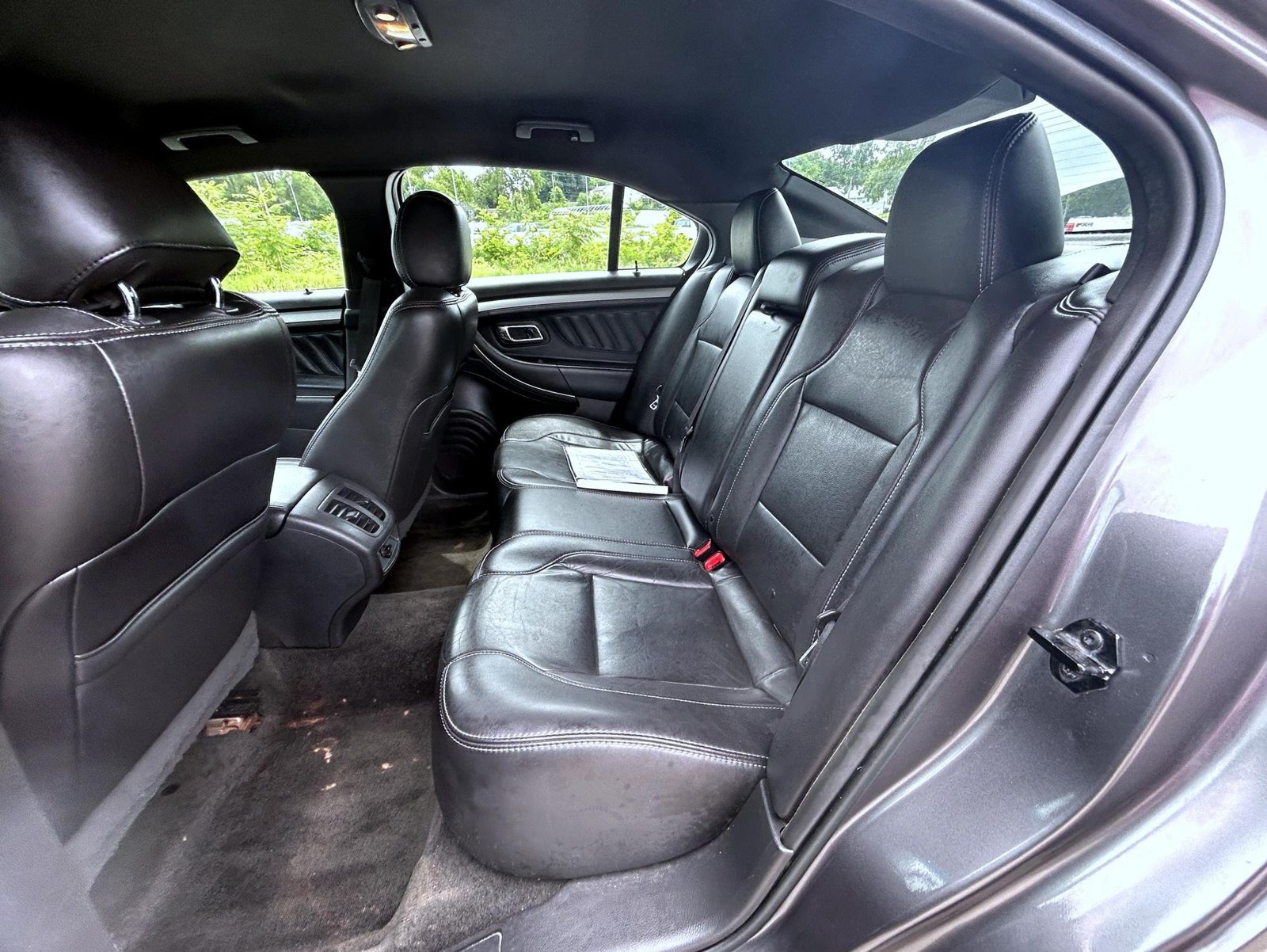 Used 2013 Ford Taurus SEL FWD image 21