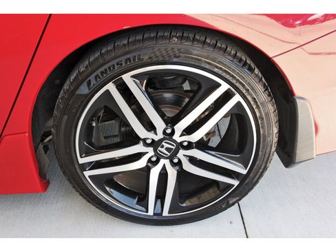Used 2017 Honda Accord Sport image 29