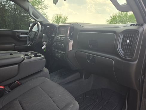 Used 2021 Chevrolet Silverado 1500 Custom Trail Boss w/ LPO, Dark Essentials Package AWD/4WD image 25
