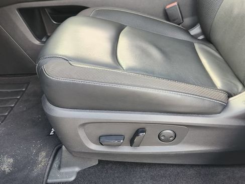 Used 2022 Nissan Pathfinder SL w/ SL Premium Package FWD image 22