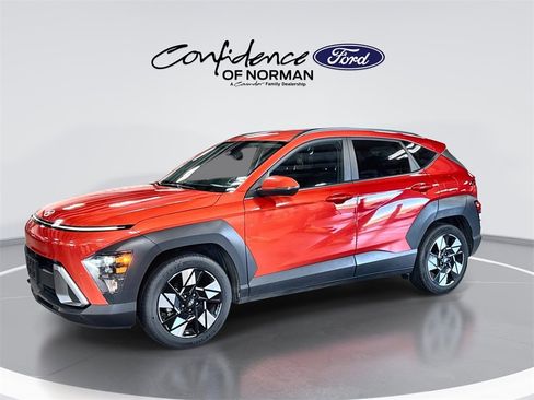 Used 2024 Hyundai Kona SEL image 4