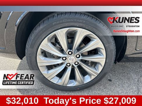 New 2025 Buick Envista Avenir image 14