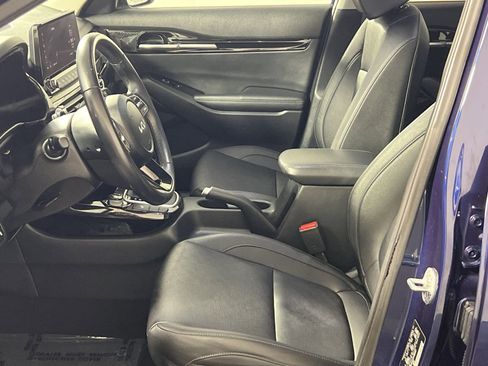 Used 2023 Kia Seltos EX image 13