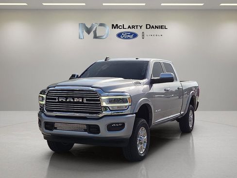 Used 2022 RAM 2500 Laramie w/ Body Color Bumper Group AWD/4WD image 2
