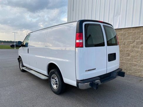 Used 2023 Chevrolet Express 2500 w/ Driver Convenience Package RWD image 7