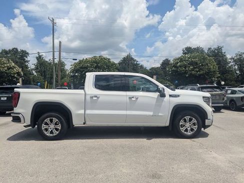 Used 2025 GMC Sierra 1500 SLT RWD image 2